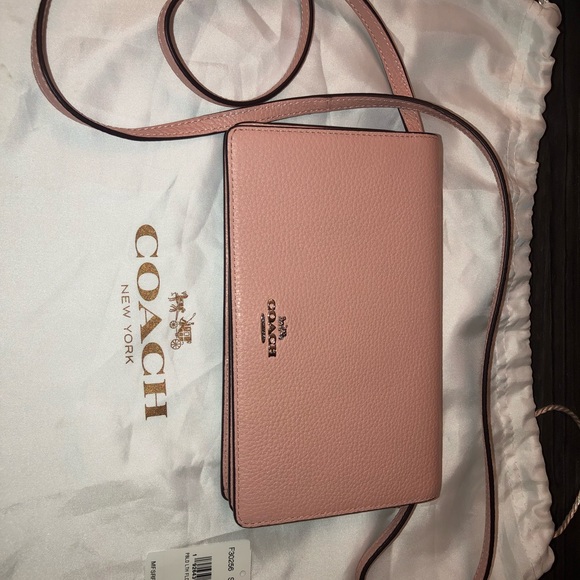 Coach WOC - Picture 2 of 3